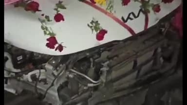 गोंडा: सुभागपुर रेलवे क्रॉसिंग के पास हाईवे पर बने डिवाइडर से टकराई कार, 3 लोग हुए घायल