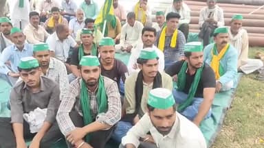 धनौरा: गजरौला औद्योगिक क्षेत्र में बेस्ट क्रॉप के केमिकल के पानी से लोग परेशान, भाकियू संयुक्त मोर्चा ने किया प्रदर्शन