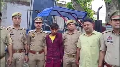 फिरोज़ाबाद: फैक्ट्री एरिया से पुलिस ने चोर गिरोह के वांछित बदमाश को किया गिरफ्तार, ट्रैक्टर ट्रॉली व सोलर ऊर्जा के पैनल हुए बरामद