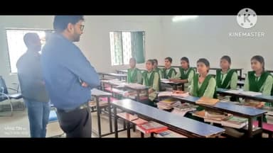 कर्रा: कस्तूरबा गांधी बालिका आवासीय विद्यालय कलामाटी का उपायुक्त ने किया निरीक्षण