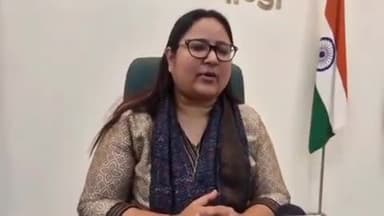 गोंडा: नगर में अधूरे निर्माण पर डीएम ने ठेकेदार को नोटिस जारी करने का दिया निर्देश, मानसून से पहले पूरा करना होगा निर्माण कार्य