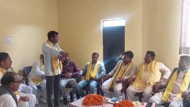 पूरनपुर: नगर में कार्यालय पर सुहेल देव भारतीय समाज पार्टी की समीक्षा बैठक का आयोजन, जिसमें भ्रष्टाचार की जांच की मांग की गई