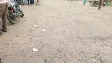 कोल: कासिमपुर पैंठ बाजार में जर्जर व गड्ढा युक्त सड़क से क्षेत्रवासी परेशान, नहीं हो रही सुनवाई #jansamasya