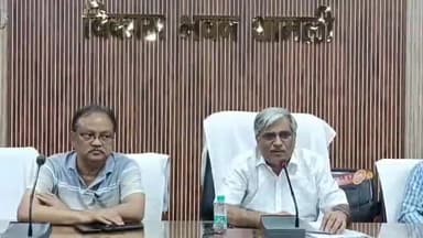 शामली: ऑपरेशन सिंदूर के दृष्टिगत विकास भवन में 230 ग्राम पंचायतों के सचिवों की हुई बैठक, सीडीओ ने दिए निर्देश #OperationSindoor