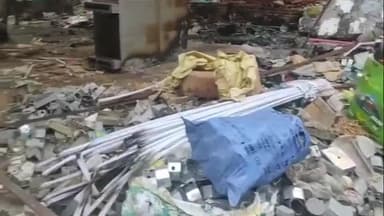 नौगावां सादात: नौगांवा सादात कस्बे में इलेक्ट्रॉनिक की दुकान में लगी भयंकर आग, लाखों का हुआ नुकसान