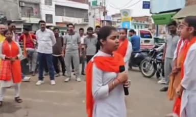महोबा: आल्हा चौक पर हुआ मौक ड्रिल अभ्यास , विश्व हिंदू परिषद, बजरंग दल,और दुर्गा वाहिनी ने किया आमजन को जागरूक #यूपी #95