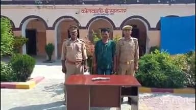 धौरहरा: ईसानगर कोतवाली पुलिस ने टॉप 10 हिस्ट्रीशीटर में से एक आरोपी को चहलार मोड के पास अवैध तमंचा व कारतूस के साथ किया गिरफ्तार