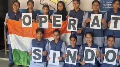 धनौरा: गजरौला के O.P.S इंटरनेशनल स्कूल में ऑपरेशन सिंदूर के तहत छात्र-छात्राओं को किया जागरूक #OperationSindoor