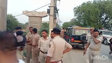 दुर्गावती: खजुरा बाजार में कार सवार अज्ञात अपराधियों ने एक युवक को मारी गोली, हालत गंभीर, मौके पर पहुंची पुलिस