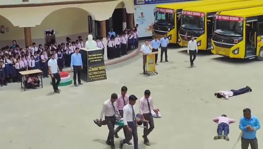 देेेवरिया: विशुनपुरा बखरा के एसबीटी स्कूल में आपातकालीन स्थिति से निपटने हेतु मॉक ड्रिल का आयोजन
##operation_sindoor #indiaairstrik