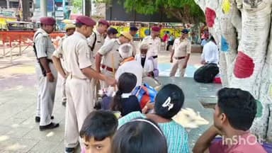 थावे: थावे जंक्शन पर आरपीएफ अलर्ट, हर यात्री के सामान की जांच, ट्रेन में भी सख्ती