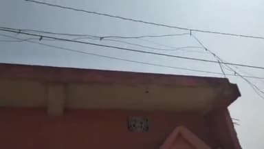 रजौन: जोहरा चक गांव में नंगे और जर्जर बिजली तारों से खतरा, लोगों ने बिजली विभाग से की शिकायत #jansamasya