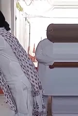 नरवल: महाराजपुर के हाथीपुर में शहीद शुभम द्विवेदी के घर पहुंचे काशी के स्वामी करपात्री महाराज आश्रम से आचार्य सत्यम जी महाराज