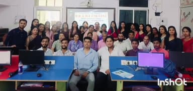 मुंगेर: मुंगेर के आरडी एंड डीजे कॉलेज के बीसीए लैब में आर्टिफिशियल इंटेलिजेंस और कंप्यूटर की भूमिका पर चर्चा