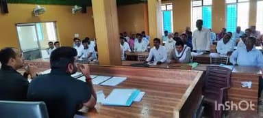 मांझा: माझा प्रखंड में विधानसभा स्तरीय बीएलओ प्रशिक्षण शुरू, गोपालगंज डीएम के निर्देश पर प्रखंड कार्यालय में बैठक हुई