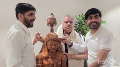 जगदलपुर: बीजेपी के क्षेत्रीय संगठन महा मंत्री पहुंचे संजय मार्केट स्थित भाजपा युवा नेता मनीष पारेख के निवास