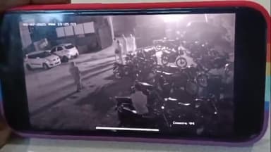 लाडपुरा: नांता थाना क्षेत्र में मैरिज गार्डन के बाहर खड़ी एक बाइक हुई चोरी, सीसीटीवी फुटेज हुआ वायरल