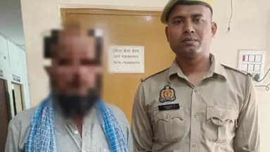मिलक: थाना शहजादनगर पुलिस ने कस्बा शहजाद नगर से एक युवक को अवैध शराब के साथ गिरफ्तार कर कोर्ट में पेश किया