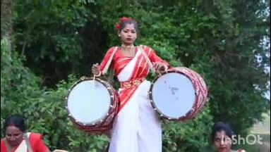 সারেঙ্গা: সারেঙ্গা ব্লকের গোয়ালডাঙ্গা গ্রামে শিব মন্দির প্রতিষ্ঠা ও উদ্বোধন উপলক্ষ্যে গ্রাম বাসীদের মধ্যে ব্যপক উন্মাদনা দেখা গেল