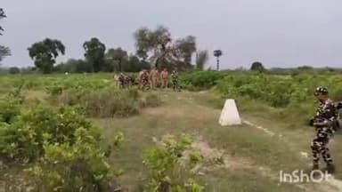 तुलसीपुर: पचपेड़वा कोतवाली और SSB के जवानों ने नेपाल बॉर्डर एरिया में संयुक्त रूप से किया पैदल गश्त