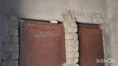 वाड्रफनगर: बंधवा पारा में पिछले कई सालों से बन रहा है आंगनबाड़ी भवन,परेशानी में पढ़ने को मजबूर हैं बच्चे
#jansamasya