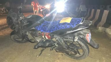 बिश्रामपुर: रेहला-ब्रह्मौरिया मुख्य पथ पर मल्लाह टोली के पास सड़क दुर्घटना में आर्मी जवान की मौत