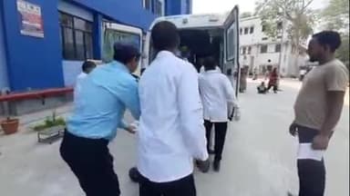 बिहार: वेना रेलवे स्टेशन के पास ट्रेन से गिरकर एक युवक घायल, स्थानीय लोगों ने अस्पताल पहुंचाया