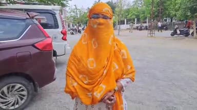 झांसी: प्रेमनगर की महिला ने अपने जेठ पर मारपीट और घर से भगाने का लगाया आरोप, वरिष्ठ पुलिस अधीक्षक से की शिकायत