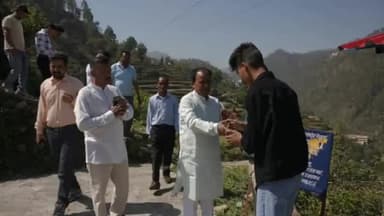 पौड़ी: कैबिनेट मंत्री डॉ. धन सिंह ने अपनी विधानसभा के विभिन्न विद्यालयों का किया औचक निरीक्षण, दिए आवश्यक निर्देश