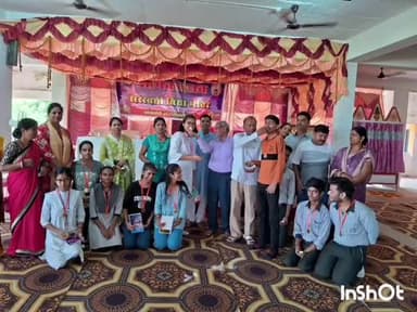 मुंगेर: सरस्वती विद्या मंदिर, जमालपुर के छात्रों ने सीबीएसई 2025 परीक्षा में ध्वज फहराया