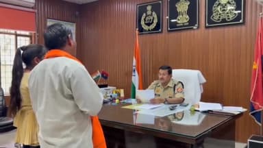कन्नौज: पुलिस अधीक्षक विनोद कुमार ने एसपी कार्यालय पर जनता दरबार लगाकर फरियादियों की समस्याएं सुनीं