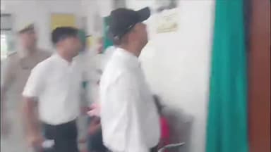 ज्ञानपुर: जिलाधिकारी ने सरपतहा स्थित सौ बेड राजकीय अस्पताल का किया निरीक्षण, ड्यूटी पर देर से पहुंचे सीएमएस; मांगा गया स्पष्टीकरण