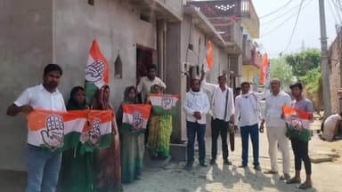 कुटुंबा: हर घर झंडा कार्यक्रम के तहत कांग्रेस कार्यकर्ता लोगों से संपर्क साध रहे, एनडीए सरकार से लोग त्रस्त