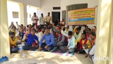 मिर्ज़ापुर: फतहा के बिजली विभाग कार्यालय पर वेतन न मिलने से नाराज विद्युत संगठन के मजदूरों ने किया प्रदर्शन