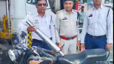 कोटा: ट्रैफिक पुलिस ने ध्वनि प्रदूषण के अंतर्गत प्रतिबंधित मॉडिफाई साइलेंसर लगे 8 बुलेट वाहनों पर की कार्रवाई