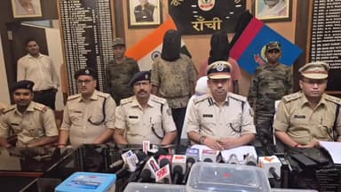 कांके: रांची के बुढ़मू थाना क्षेत्र से टीएसपीसी कमांडर दिवाकर गंझू सहित दो उग्रवादी गिरफ्तार