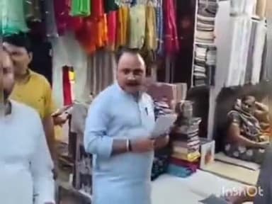 श्योपुर: शहर में आज विशाल तिरंगा यात्रा निकलेगी, जनसंपर्क के लिए पंपलेट बांटे जाएंगे