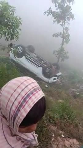 चैता पुल कछुआ नदी के पास पलटी चार चका 
#vikashkumar