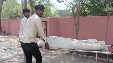 कोल: खादराबाद में ट्रैक्टर के नीचे दबकर घायल हुए युवक की JN मेडिकल में इलाज के दौरान हुई मौत, पुलिस ने कराया पोस्टमार्टम