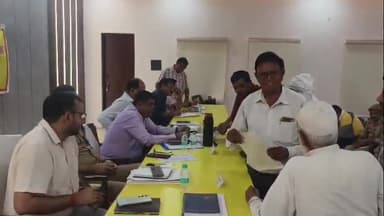 अमरोहा: अमरोहा ब्लॉक में आयोजित संपूर्ण समाधान दिवस में आईं 16 शिकायतें, 2 शिकायतों का हुआ समाधान