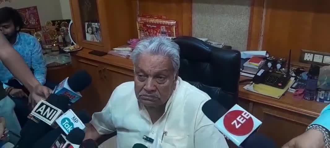 मैं धन्यवाद देना चाहूंगा विधायक शिवपुरी श्री देवेंद्र जैन जी को जो उन्होंने प्रदेश और शिवपुरी जिले में मची लूट को उजागर करने की हिम्मत दिखाई है ।
और मध्य प्रदेश में मची लूट को उजागर किया है ।

#newsupdatessesai #SESAI #Rajkumar
