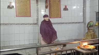 धनौरा: गजरौला साईं मंदिर पर प्रसाद चढ़ाने के लिए दूर-दूर से लोग आते हैं