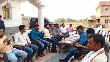 देव: बिहार कांग्रेस के प्रदेश अध्यक्ष ने दुलारे के बहादुरडीह गांव स्थित मुखिया आवास पर कार्यकर्ताओं के साथ किया संवाद