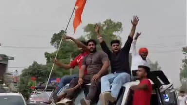 धनौरा: गजरौला के अवंतिका पार्क से निकली पृथ्वीराज चौहान की शोभायात्रा में युवाओं द्वारा स्टंट और तलवार लहराने पर रिपोर्ट दर्ज