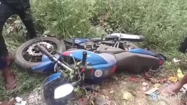 शिवहर: तरियानी चौक पर बाइक सवार ने वृद्ध को मारी ठोकर, दोनों घायल