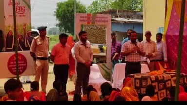 बिहार: तुंगी पंचायत के मेहनौर गांव में महिला संवाद का आयोजन, उप विकास आयुक्त रहे शामिल