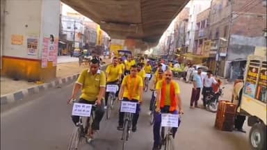 ज्ञानपुर: गोपीगंज में स्वास्थ्य और पर्यावरण जागरूकता के लिए साइकिल यात्रा का आयोजन
