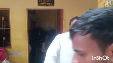 मुंगेर: मुंगेर वकालतखाना में नौकरी दिलाने के नाम पर ठगी करने वाला अधिकारी धराया, जमकर मचा बवाल, वीडियो वायरल