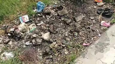 ਅੰਮ੍ਰਿਤਸਰ 2: ਖੰਡਵਾਲਾ ਇਲਾਕੇ ਦੇ ਵਿੱਚ ਪਾਰਕ ਚ ਲੱਗੇ ਗੰਦਗੀ ਦੇ ਢੇਰ ਪ੍ਰਸ਼ਾਸਨ ਦੇ ਅੱਗੇ ਕੀਤੀ ਅਪੀਲ#jansamasya