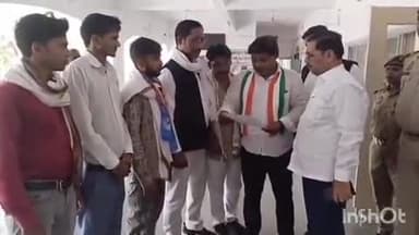 रॉबर्ट्सगंज: पुसौली और पीथा गांव के रेलवे लाइन पर अंडर पास और फ्लाई ओवर बनाने के लिए कांग्रेस ने कलेक्ट्रेट में एडीएम को सौंपा पत्र